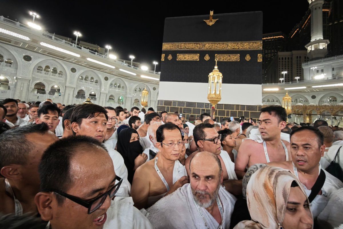 Rombongan Amirulhaj tunaikan umrah wajib di Baitullah
