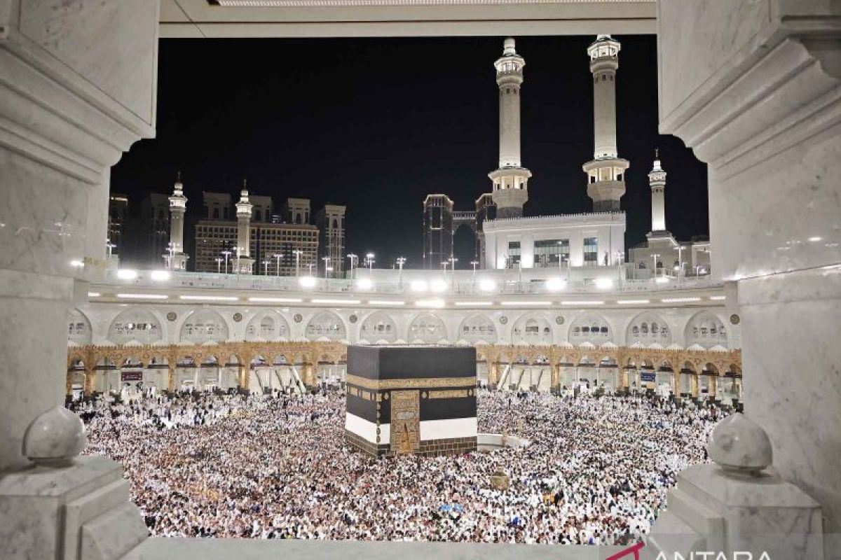 Suasana-Masjidil-Haram-jelang-puncak-musim-haji-300525-aww-13