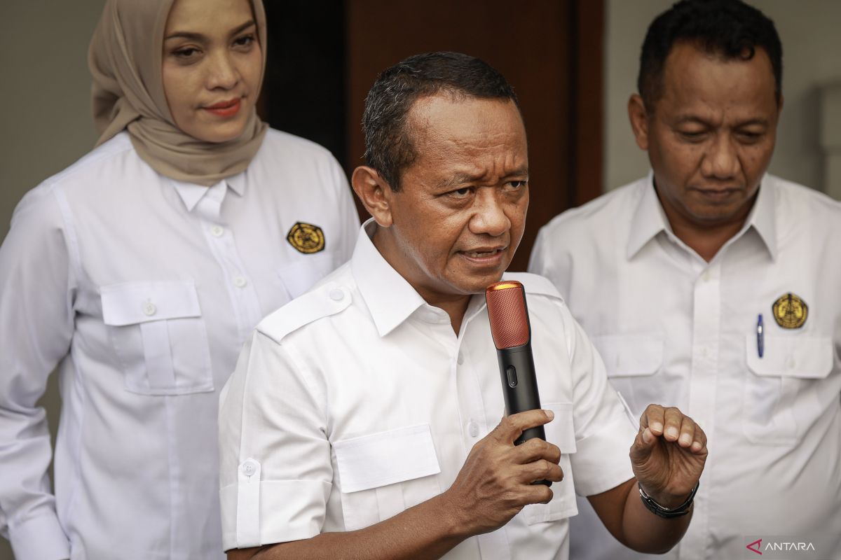 Ekonomi kemarin, ESDM setop tambang Raja Ampat hingga rupiah menguat