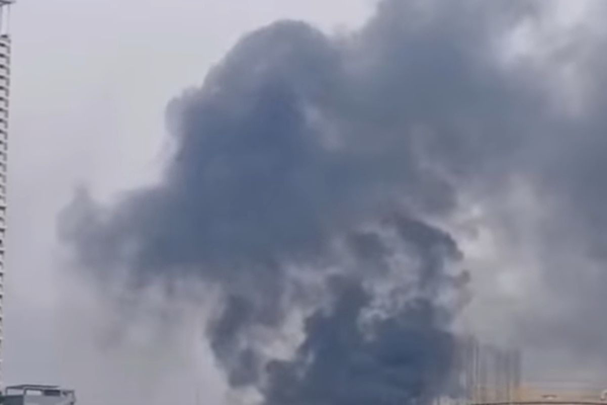 Kebakaran hebat melanda area Terminal Rawa Buaya Cengkareng, Jakbar
