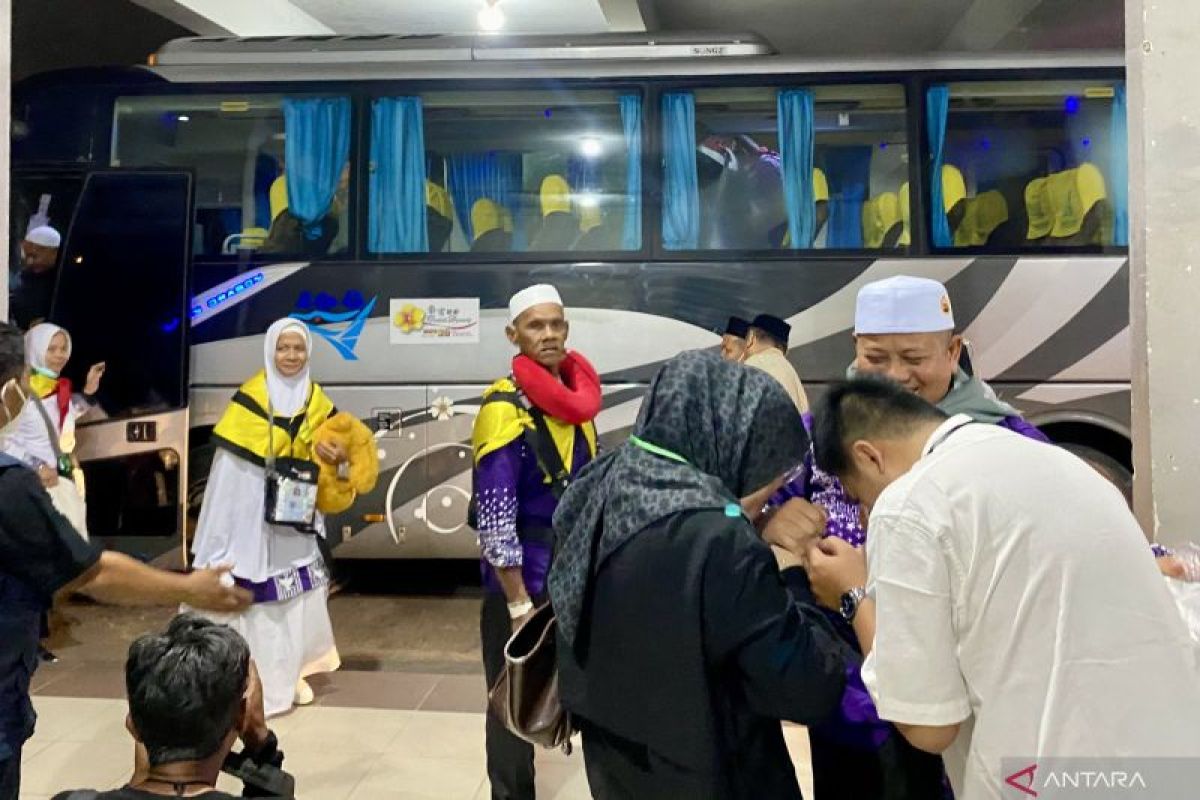Kloter 1 Debarkasi Batam asal Kepri tiba di Asrama Haji Batam