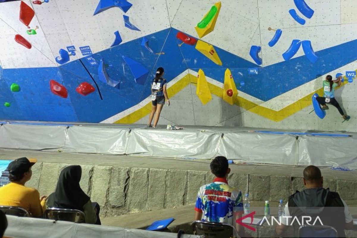 Sembilan emas diperebutkan saat hari akhir kejurnas panjat tebing KU