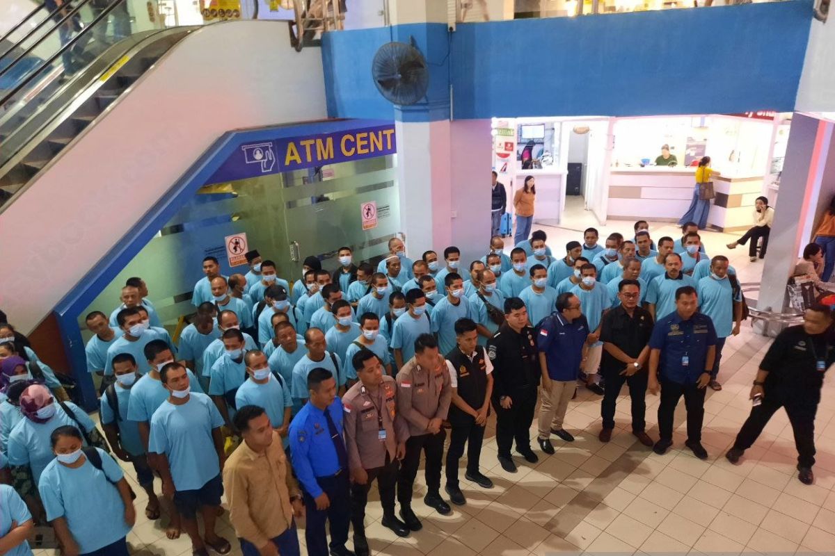 KJRI JB fasilitasi pemulangan 100 PMI deportasi lewat Batam