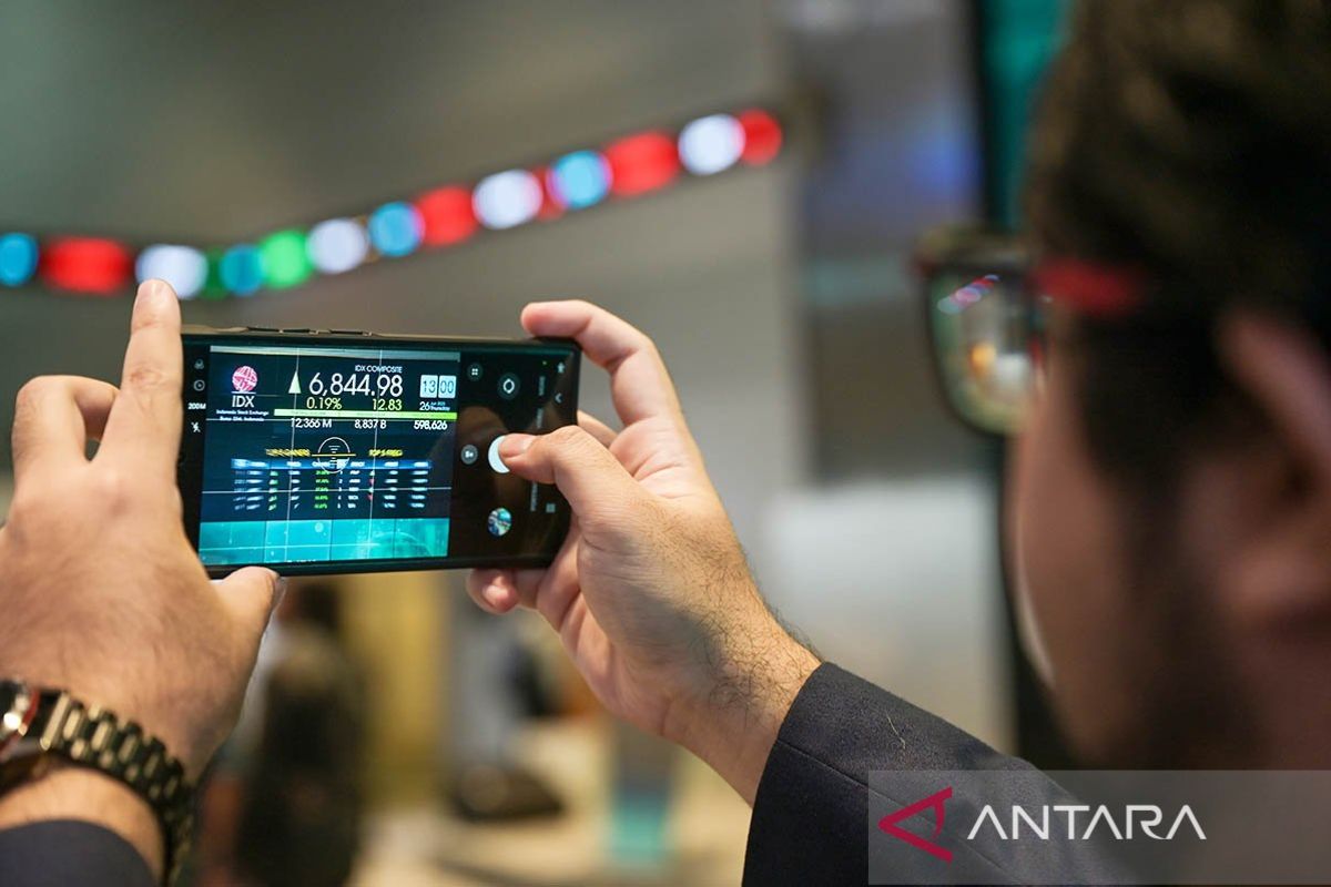 IHSG Rabu dibuka menguat 20,80 poin