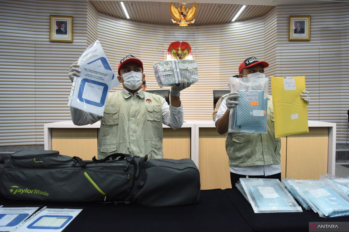 KPK tetapkan tersangka kasus mesin EDC bank jadi tersangka kasus SPBU