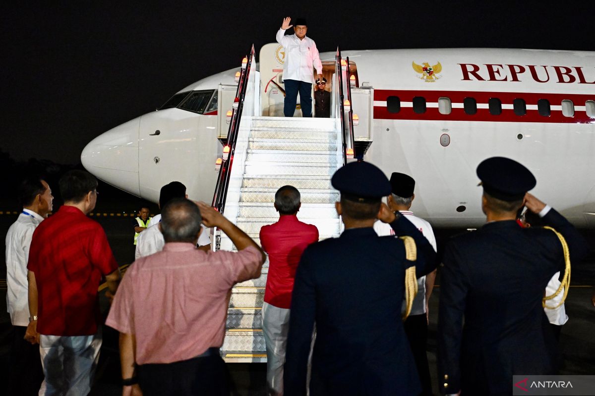 Prabowo kembali ke Tanah Air usai hadiri Parade Nasional Singapura