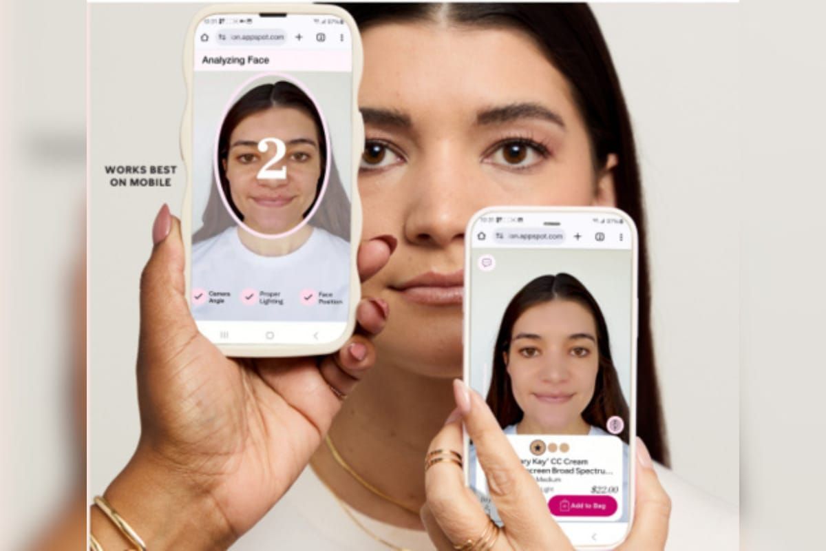 Melalui kamera ponsel, AI Foundation Finder menganalisis nada kulit pengguna dalam hitungan detik