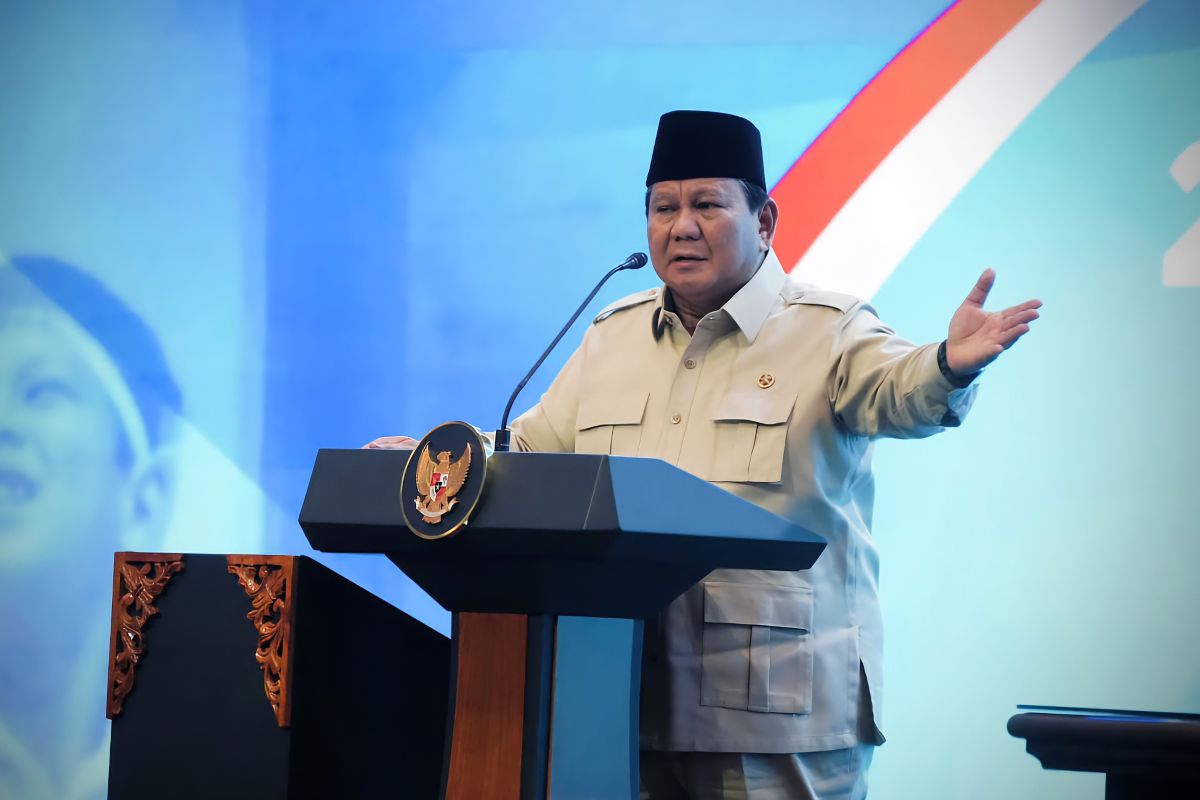 Terpopuler, Prabowo pecat Wamenaker dan utang proyek kereta cepat