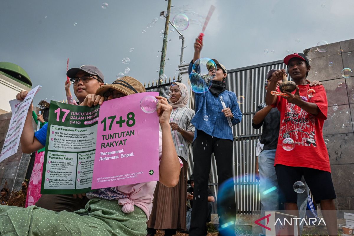 Pelajaran demokrasi dari 