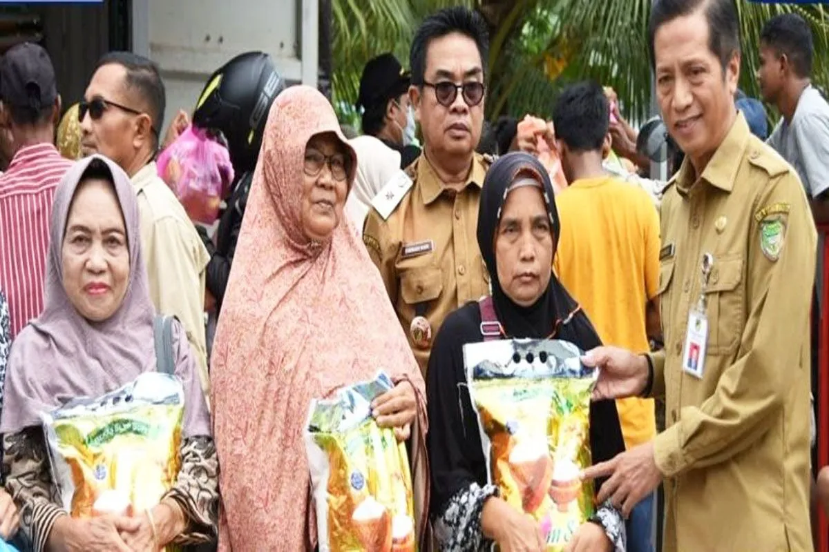 Pemkab Barito Utara Gelar Operasi Pasar Murah, Warga Antusias Buru Sembako