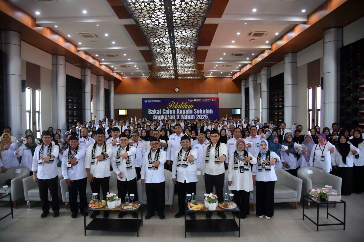 Mendikdasmen ingatkan calon kepsek pentingnya pemimpin melayani