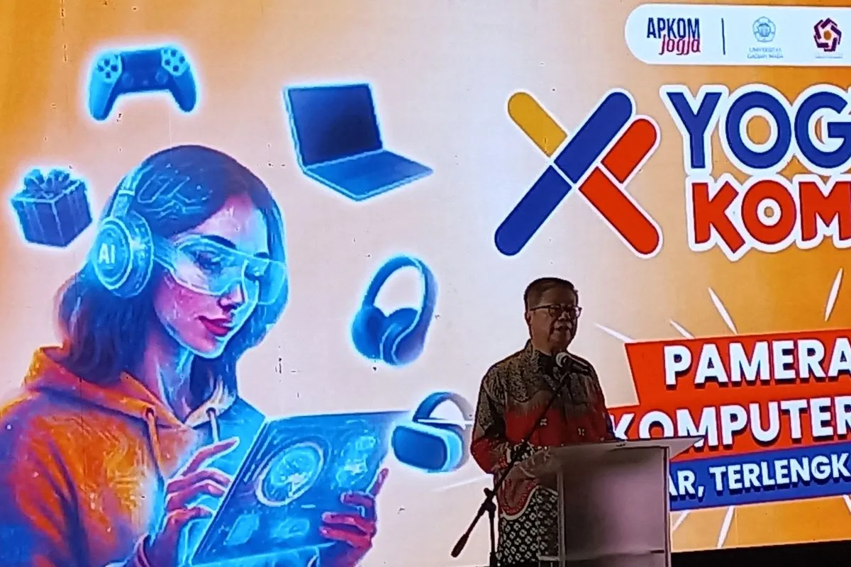 YOGYAKOMTEK 2025 bertema 'Artifical Intelligence Now' resmi dibuka di GIK UGM 