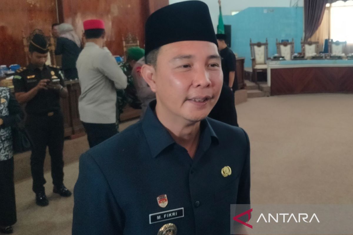 KPK isyaratkan tangkap lebih dari satu orang dalam OTT Rejang Lebong