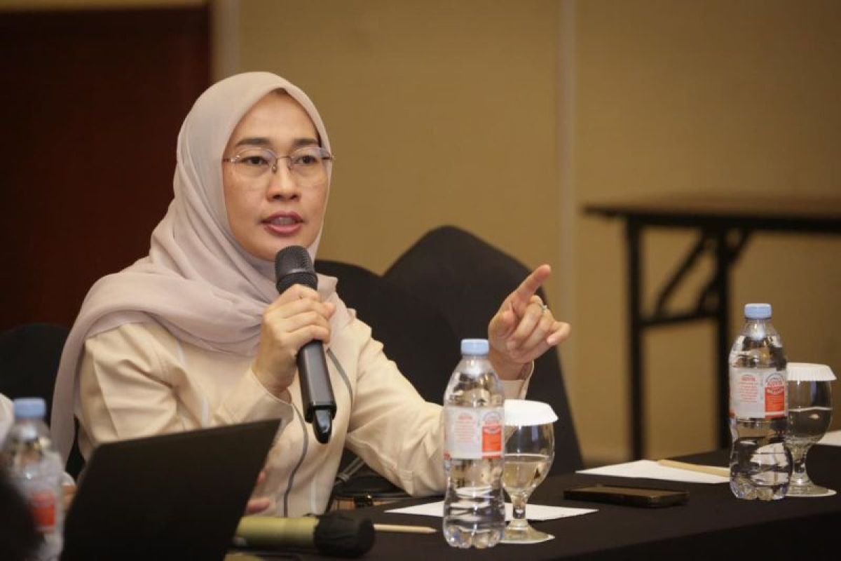 Ketua Komisi VI DPR ingatkan Trans7 soal kiai dan pesantren
