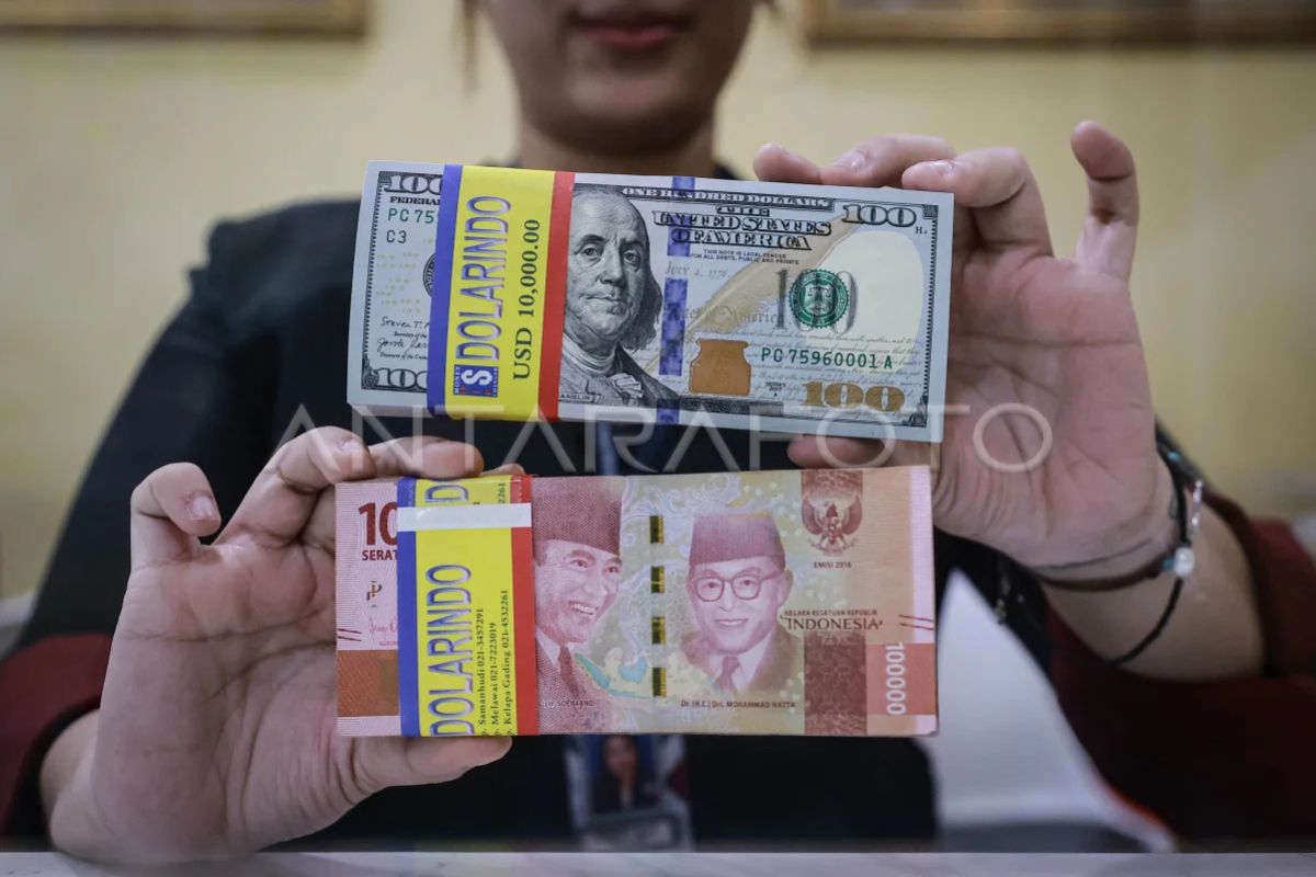 Rupiah menguat ditopang surplus neraca transaksi berjalan Indonesia - ANTARA News