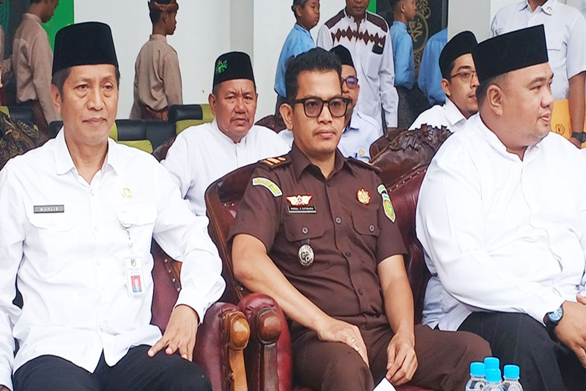Anggota DPRD Barut minta santri jadi generasi berilmu dan berakhlak