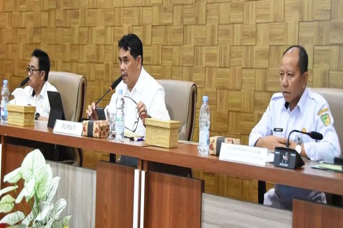 Bupati Barito Utara komitmen tingkatkan infrastruktur dan pelayanan publik