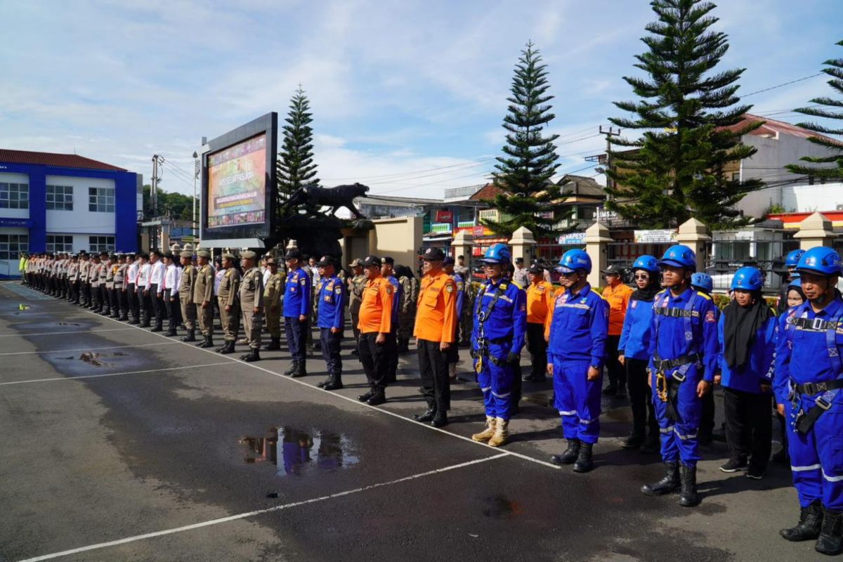 Polres Tasikmalaya dan tim gabungan siapkan pasukan siaga bencana alam