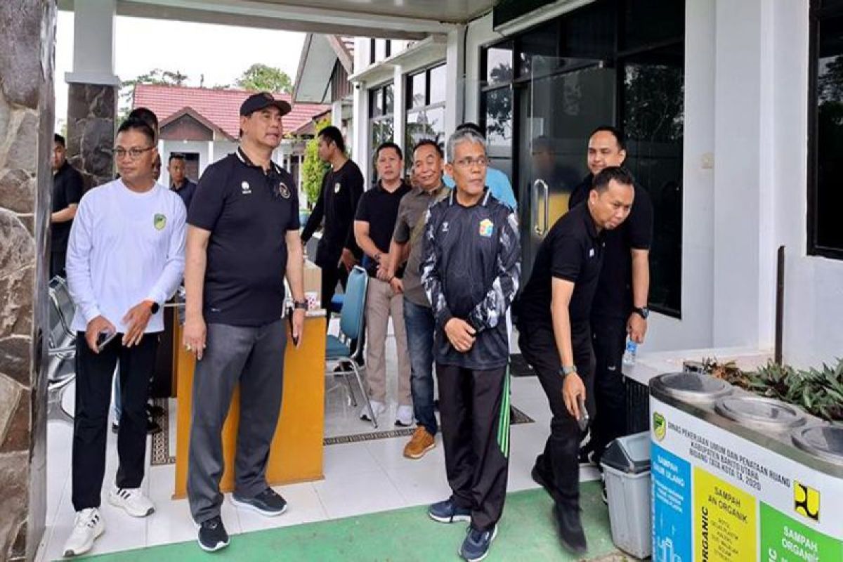 Shalahuddin bernostalgia ke Dinas PUPR Barito Utara