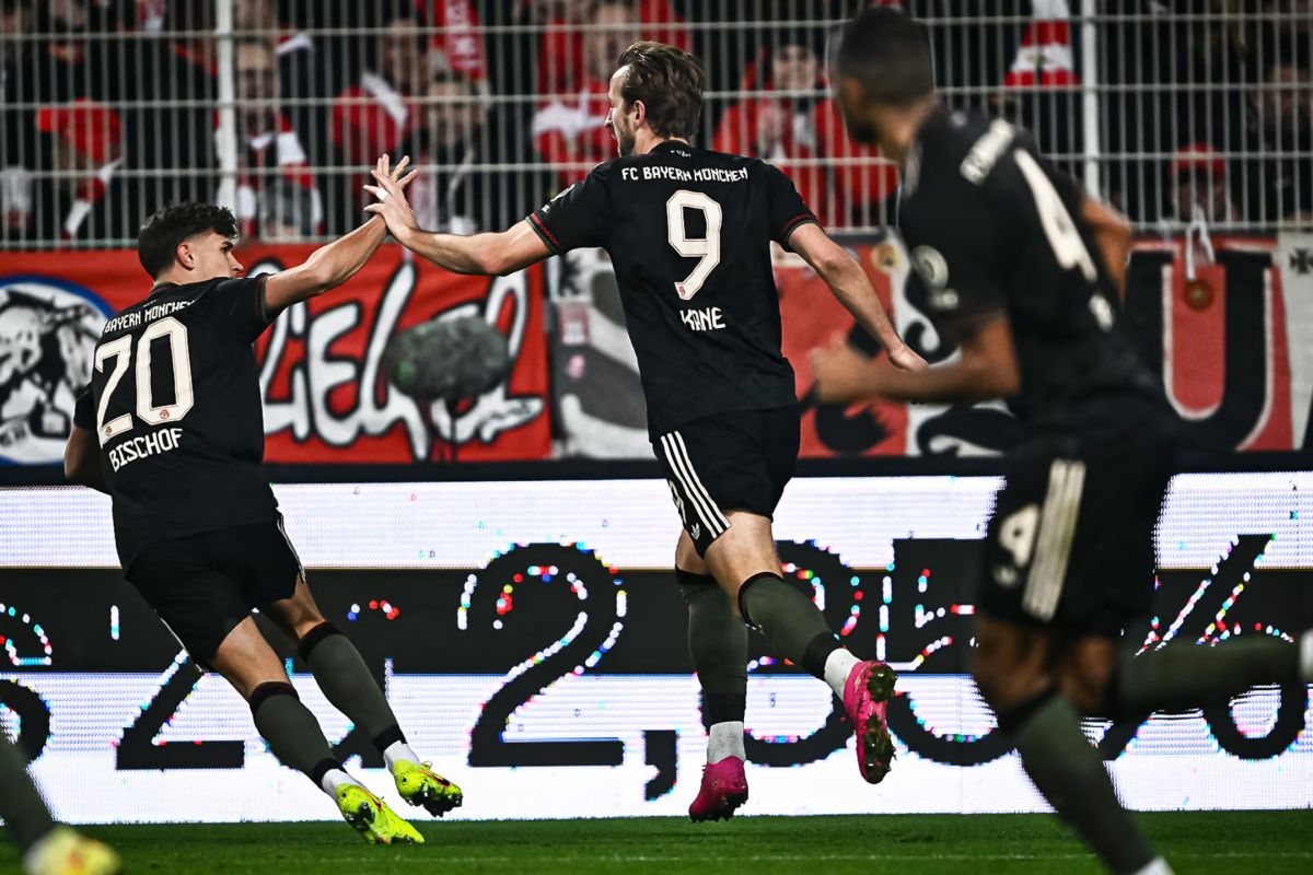 Klasemen: Bayern Muenchen tak tersentuh di puncak