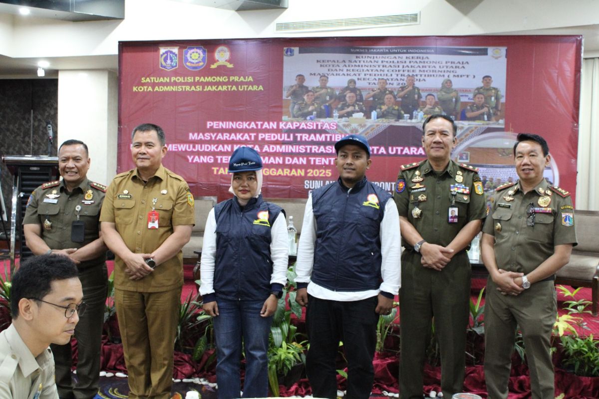 Seratusan warga Jakut dijadikan Masyarakat Peduli Trantibum