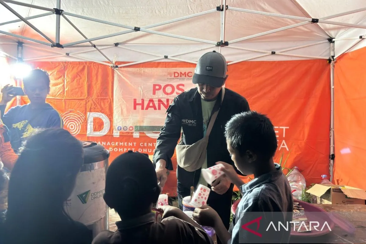 Dompet Dhuafa Salurkan Kebutuhan Pokok untuk Korban Erupsi Semeru