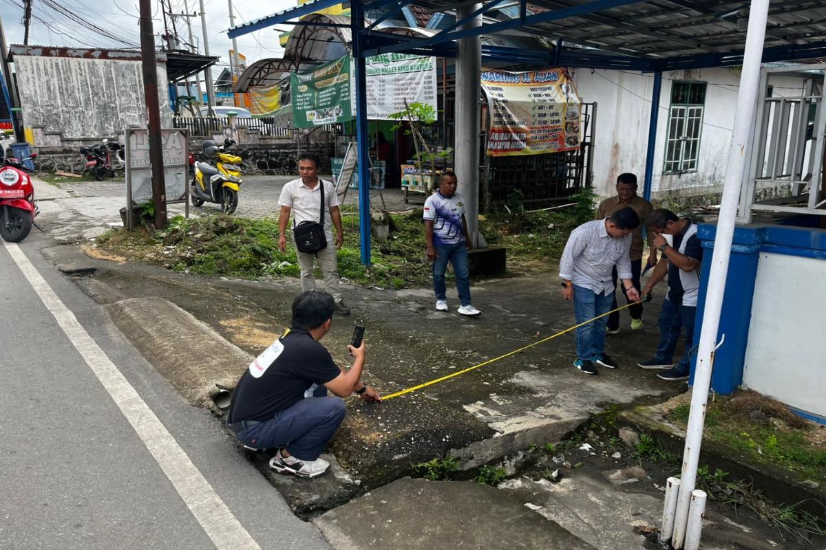 Jalan dalam Kota Muara Teweh dilebarkan dengan desain modern dan estetika kota