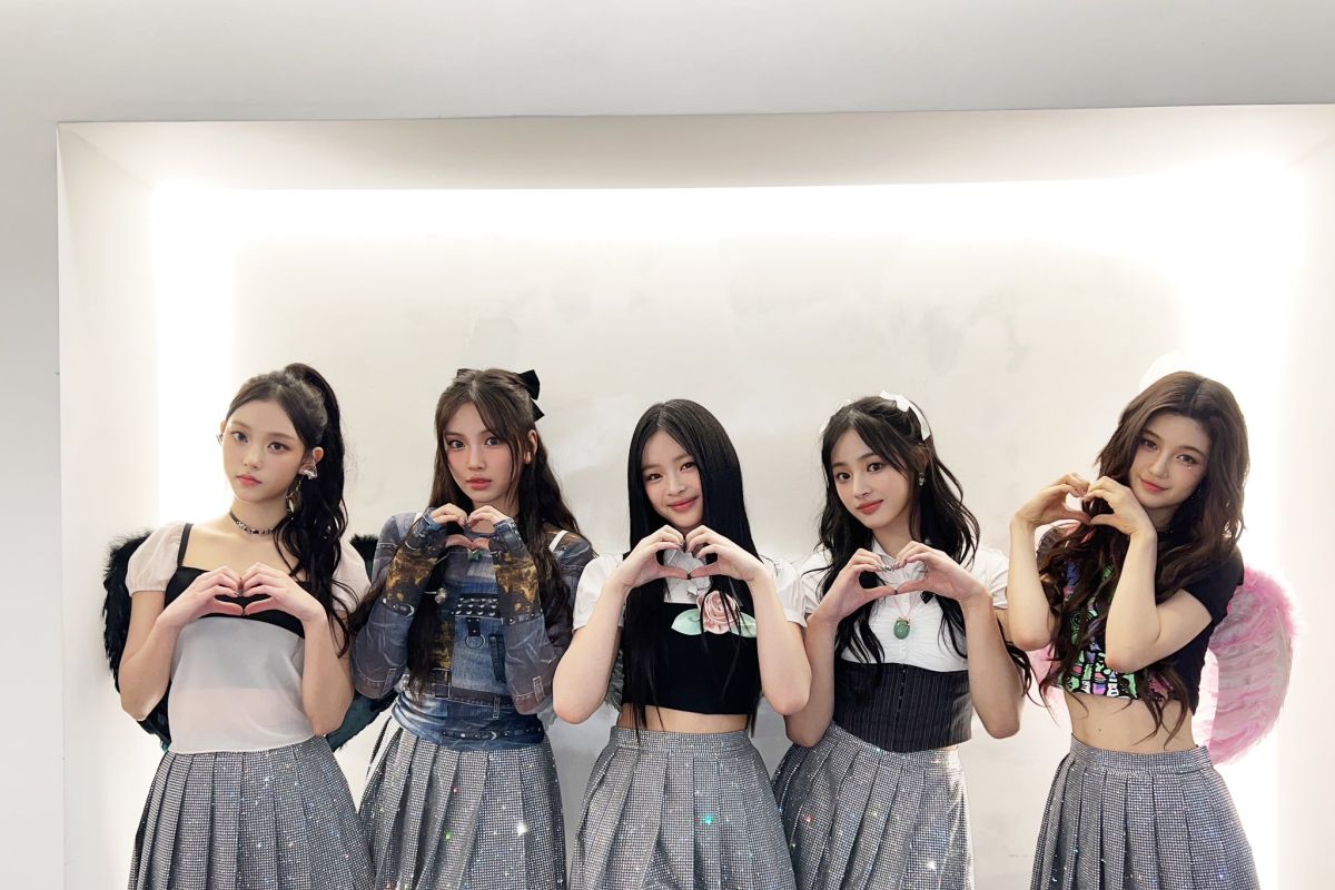 Ini lima lagu NewJeans yang populer di Spotify