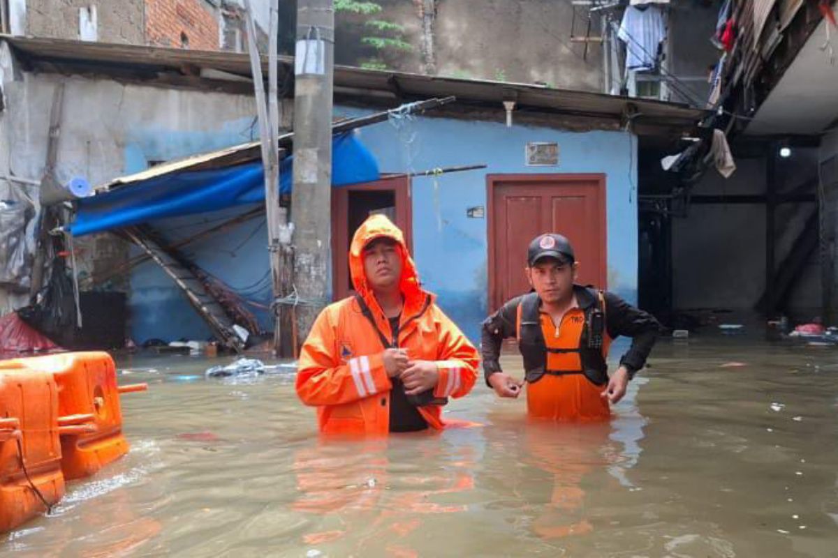 Banjir Jakarta, 15 RT dan 20 ruas jalan terendam