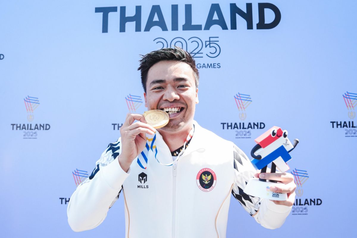 Berhasil lawan diri sendiri, Bayu Putra raup emas dan catat rekor APG