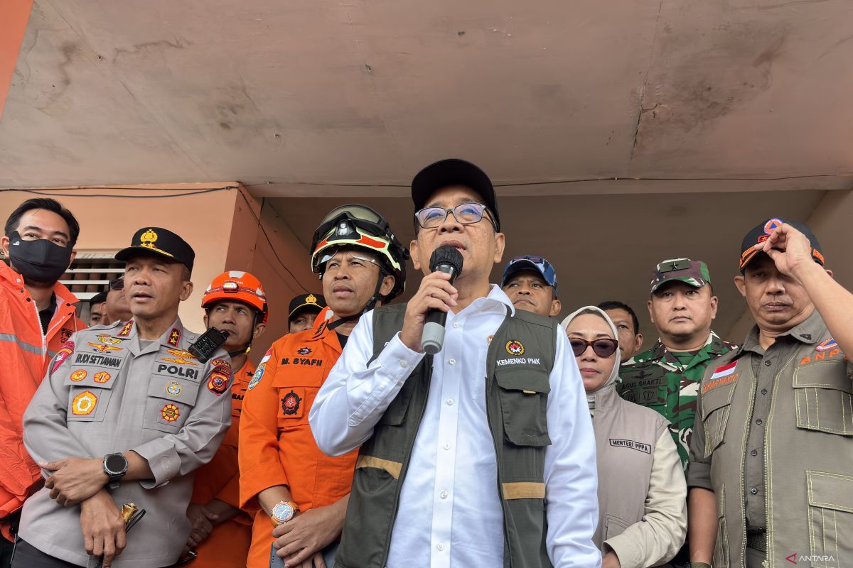 Menko PMK: Pemerintah kawal penanganan longsor Cisarua Bandung
