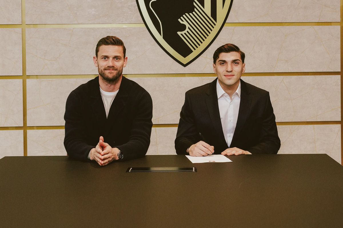 Bournemouth pinjam Christos Mandas dari Lazio