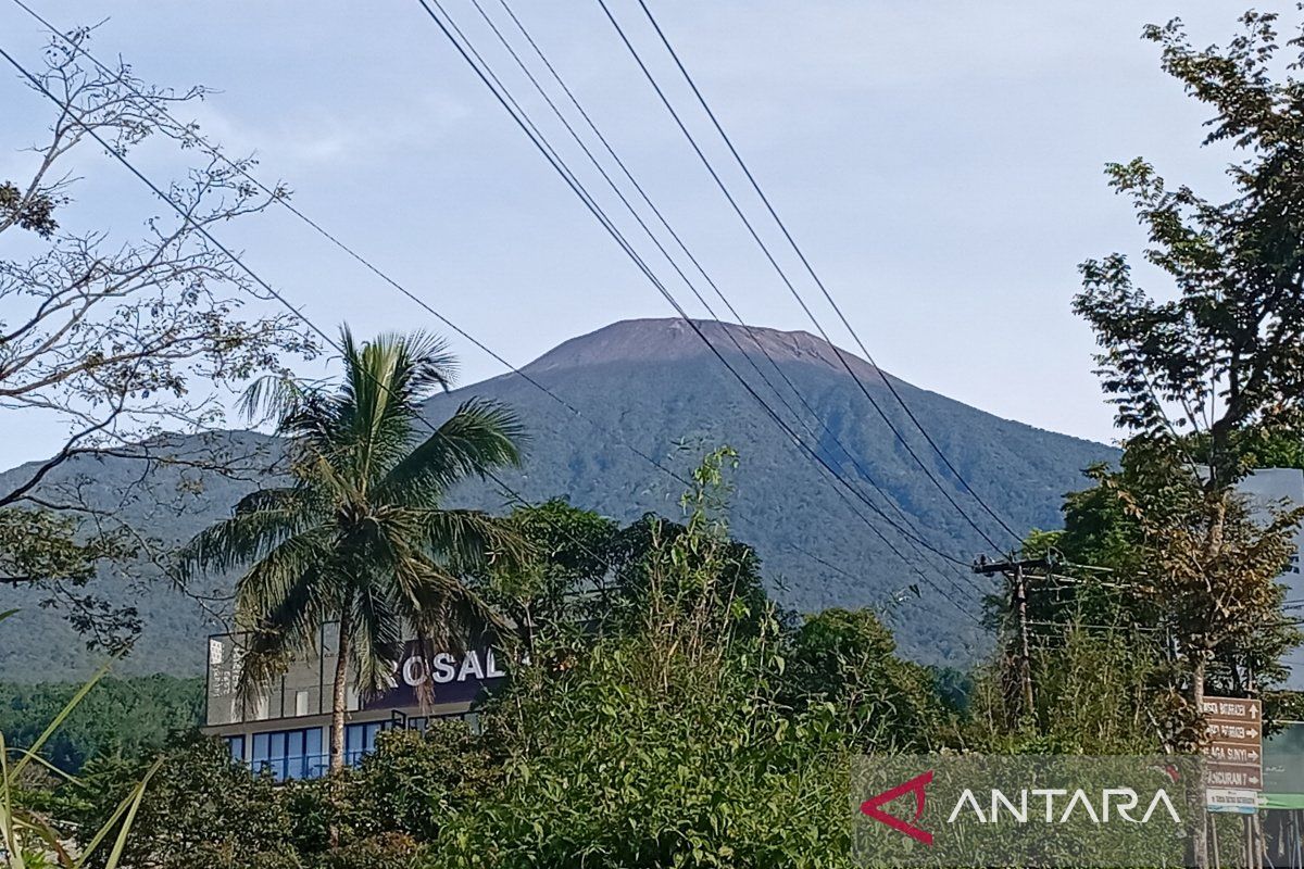 PVMBG: Aktivitas Gunung Slamet belum meningkat, namun tetap waspada