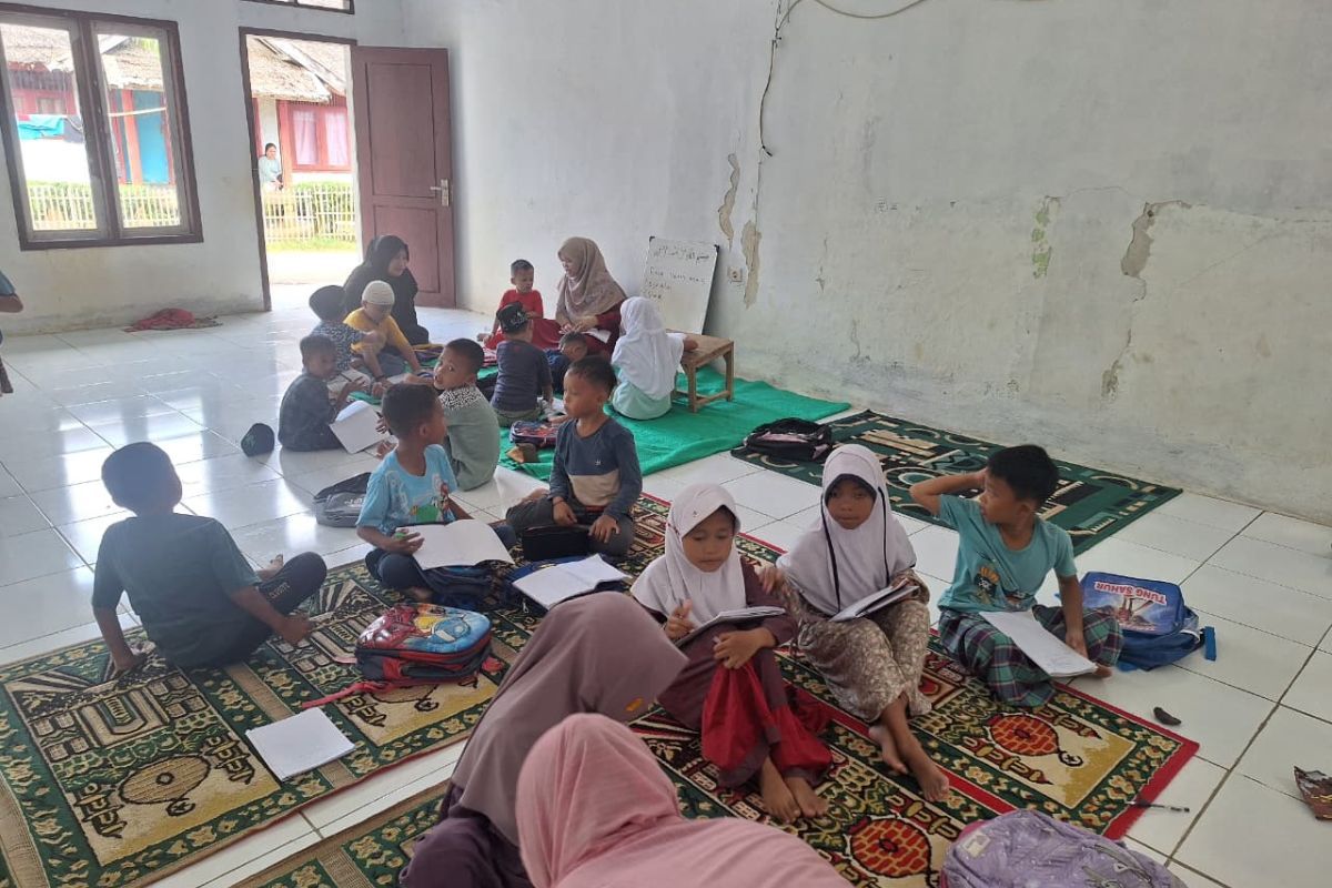 Kisah ibu inspiratif PNM: Belajar di lantai, tapi mimpi harus setinggi langit