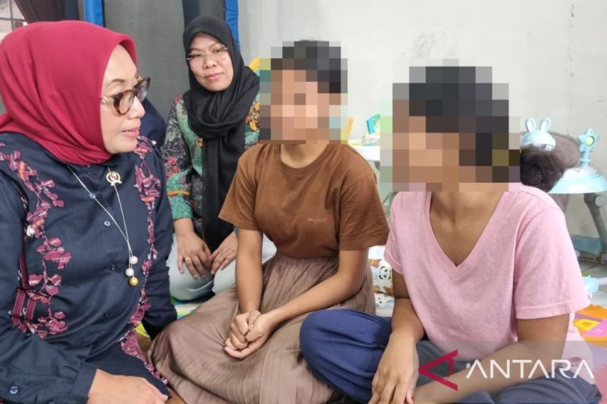 Menteri Arifah temui dua anak perempuan korban TPPO di Medan