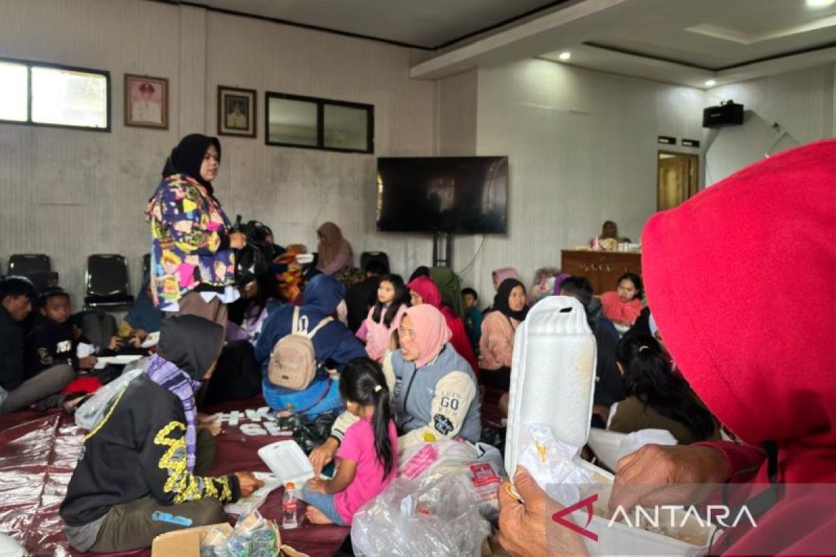 Tiga sekolah terdampak longsor Cisarua terapkan pembelajaran daring