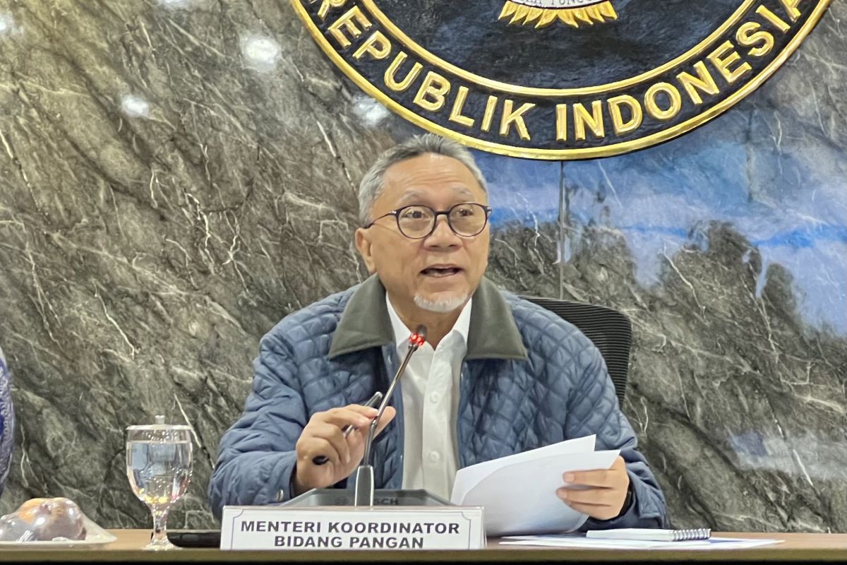 Menko Zulhas perintahkan Menteri LH gelar aksi bersih secara masif
