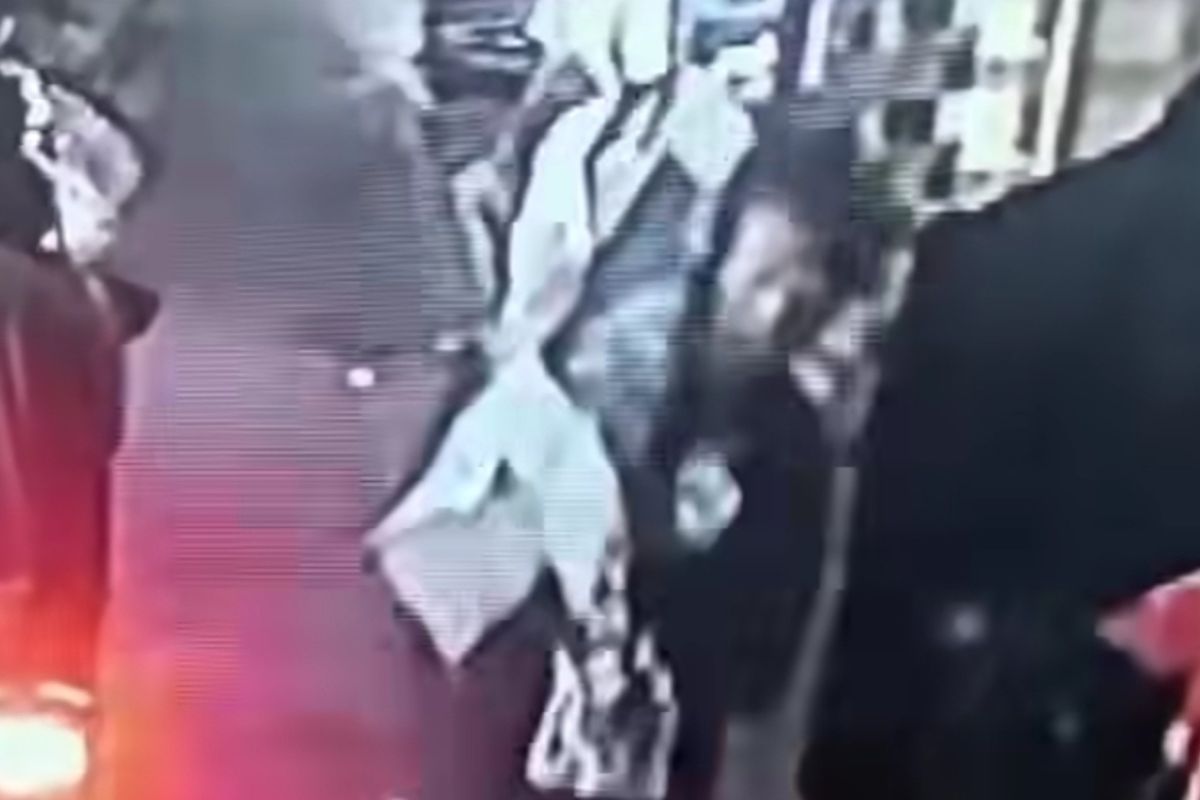 Kriminal kemarin, pria manggul mayat hingga pelajar siram air keras