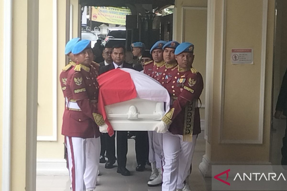 Jenazah Wakil Presiden Ke-6 Try Sutrisno dishalatkan di Masjid Sunda Kelapa