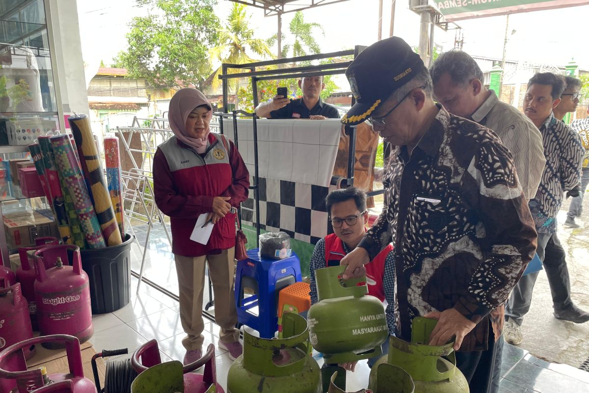 Pemkab Sleman memastikan stok elpiji 3 kg dan BBM aman jelang Idul Fitri