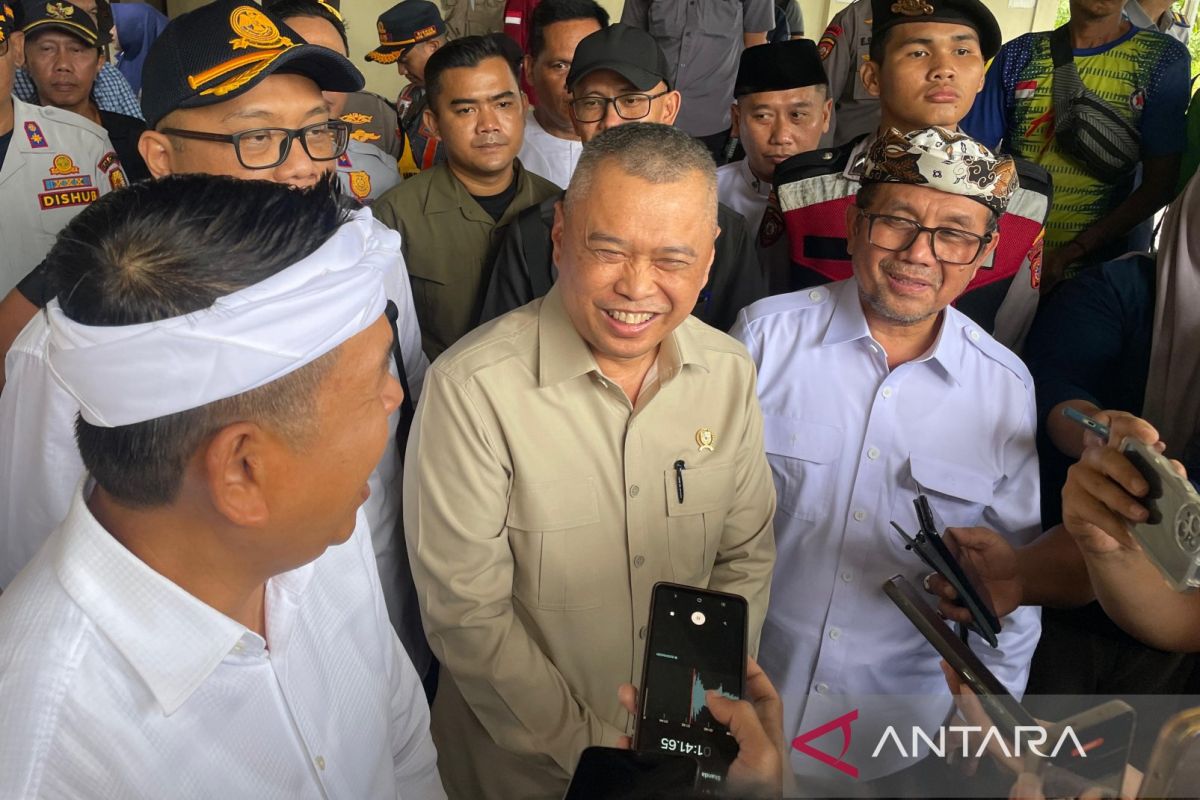 Menhub imbau hentikan sementara tradisi sapu koin Pantura saat mudik