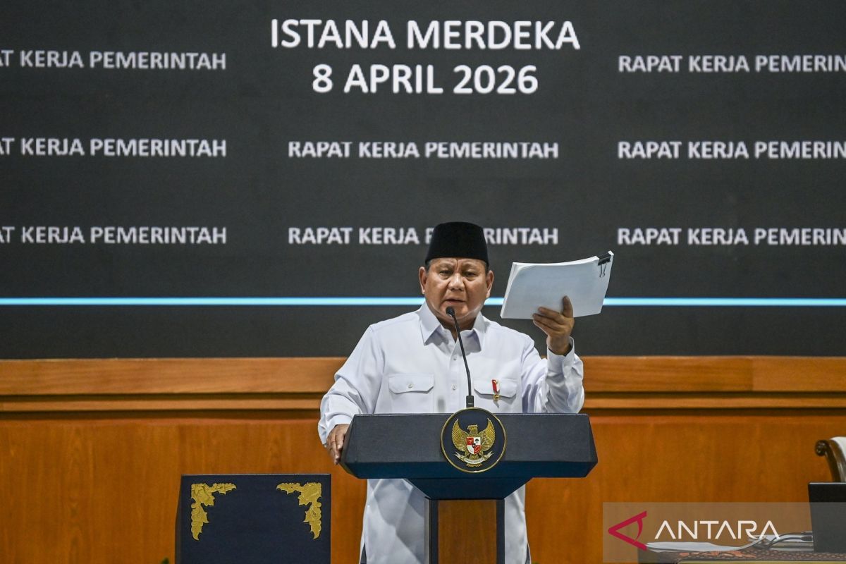 Prabowo: Hoaks dan fitnah di media sosial dapat rusak negara