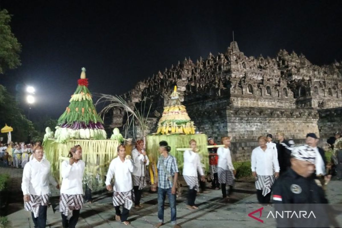Kemarin, pemimpin BUMN lewat PLFP hingga kelistrikan Sumatera normal