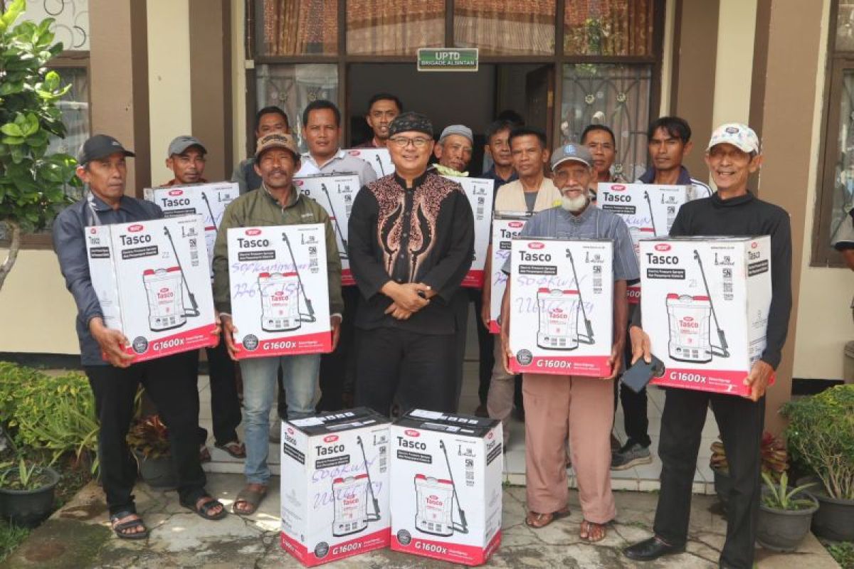 Kuningan: Bantuan alsintan tekan risiko gagal panen