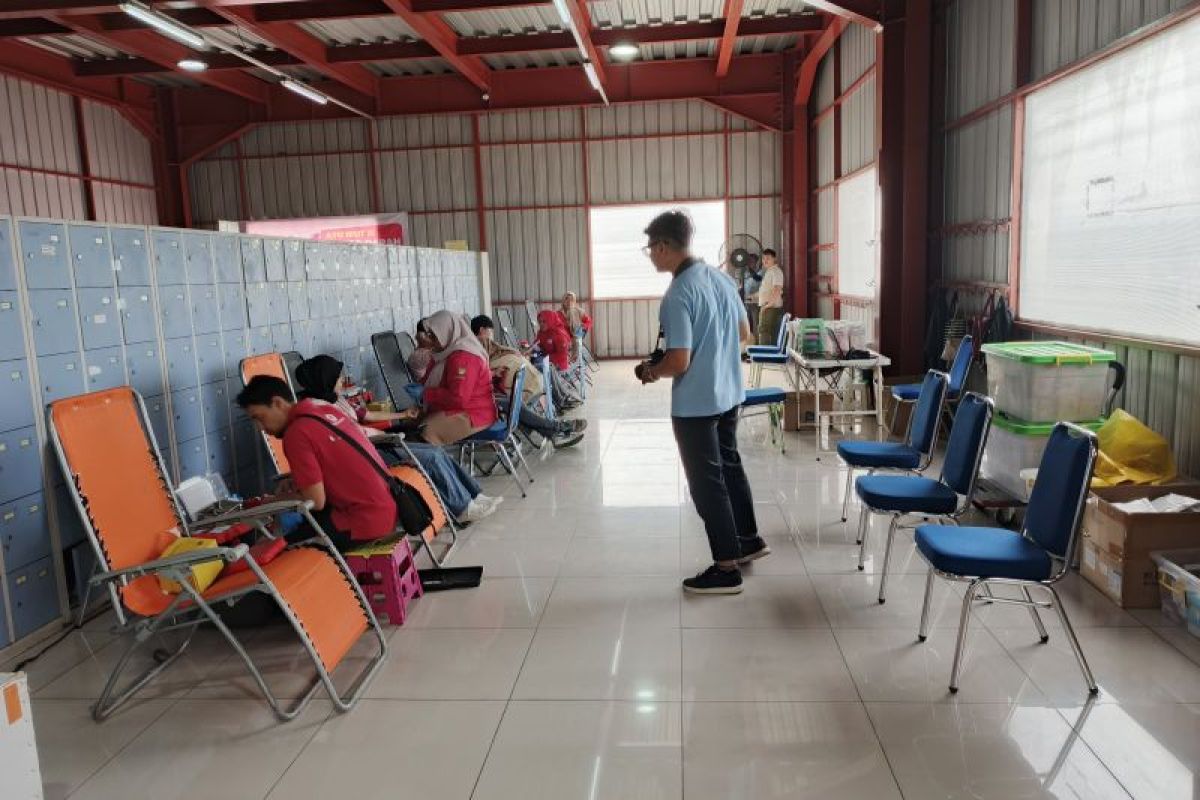 PMI Sumedang kumpulkan 4.000 lebih kantong darah sampai April 2026