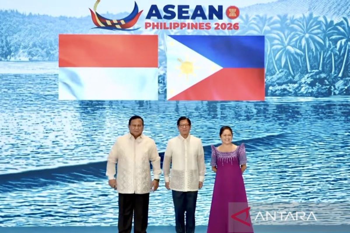 Prabowo kenakan Barong Tagalog saat jamuan makan malam KTT ASEAN