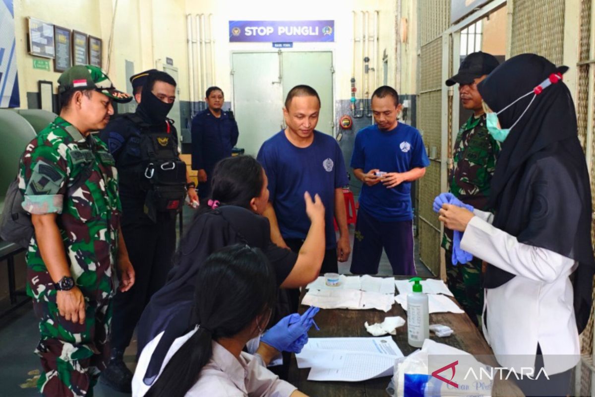 Lapas Narkotika Jakarta razia gabungan dan tes urine berantas narkoba