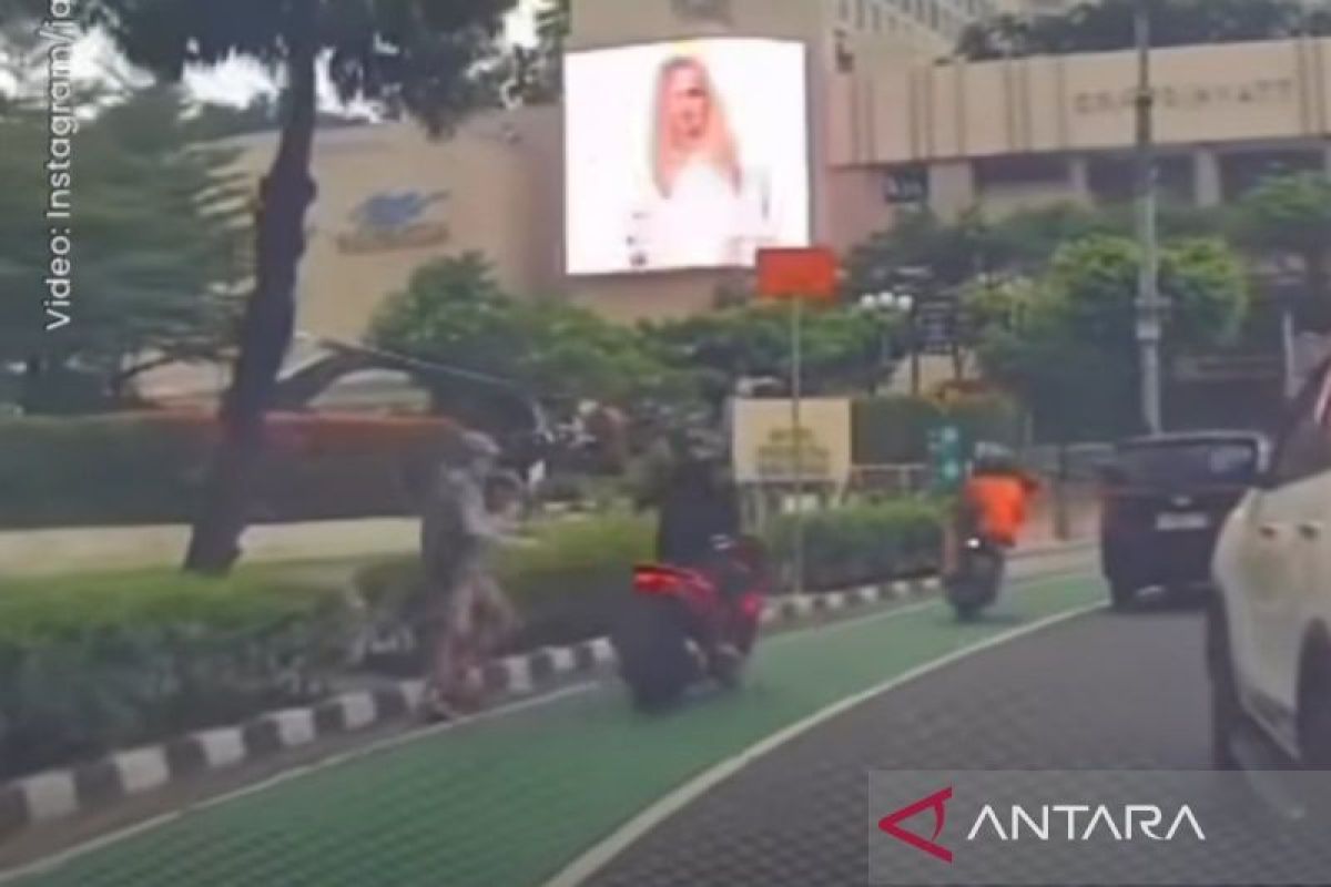 Polisi buru pelaku jambret WNA Italia di Bundaran HI