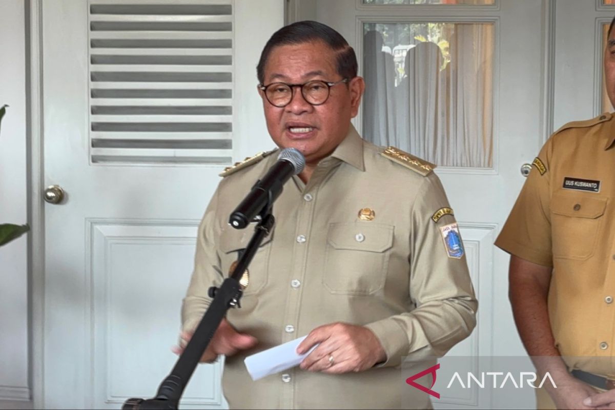 Gubernur DKI Soroti Edukasi Pilah Sampah di MPLS: Apakah Kebijakan Ini Cukup atau Sekadar Panggung Hijau?