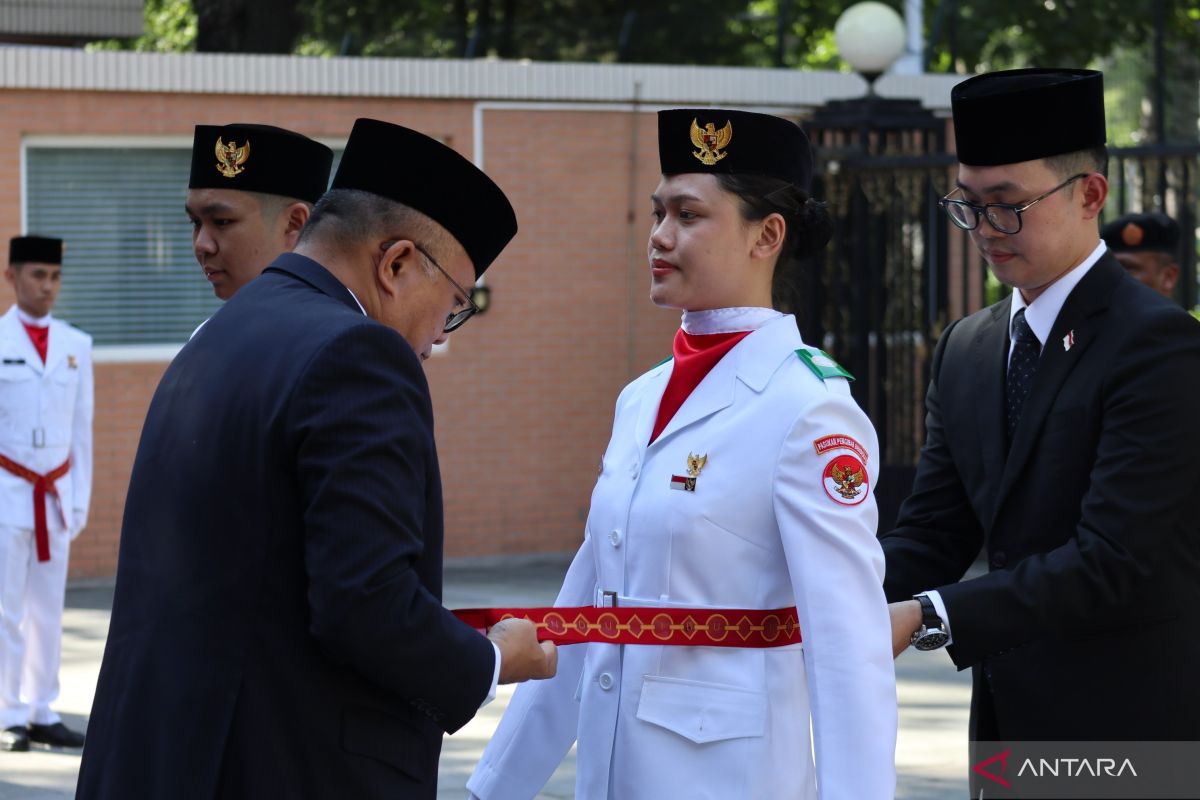 KBRI Beijing kukuhkan sepuluh orang Paskibra 2026